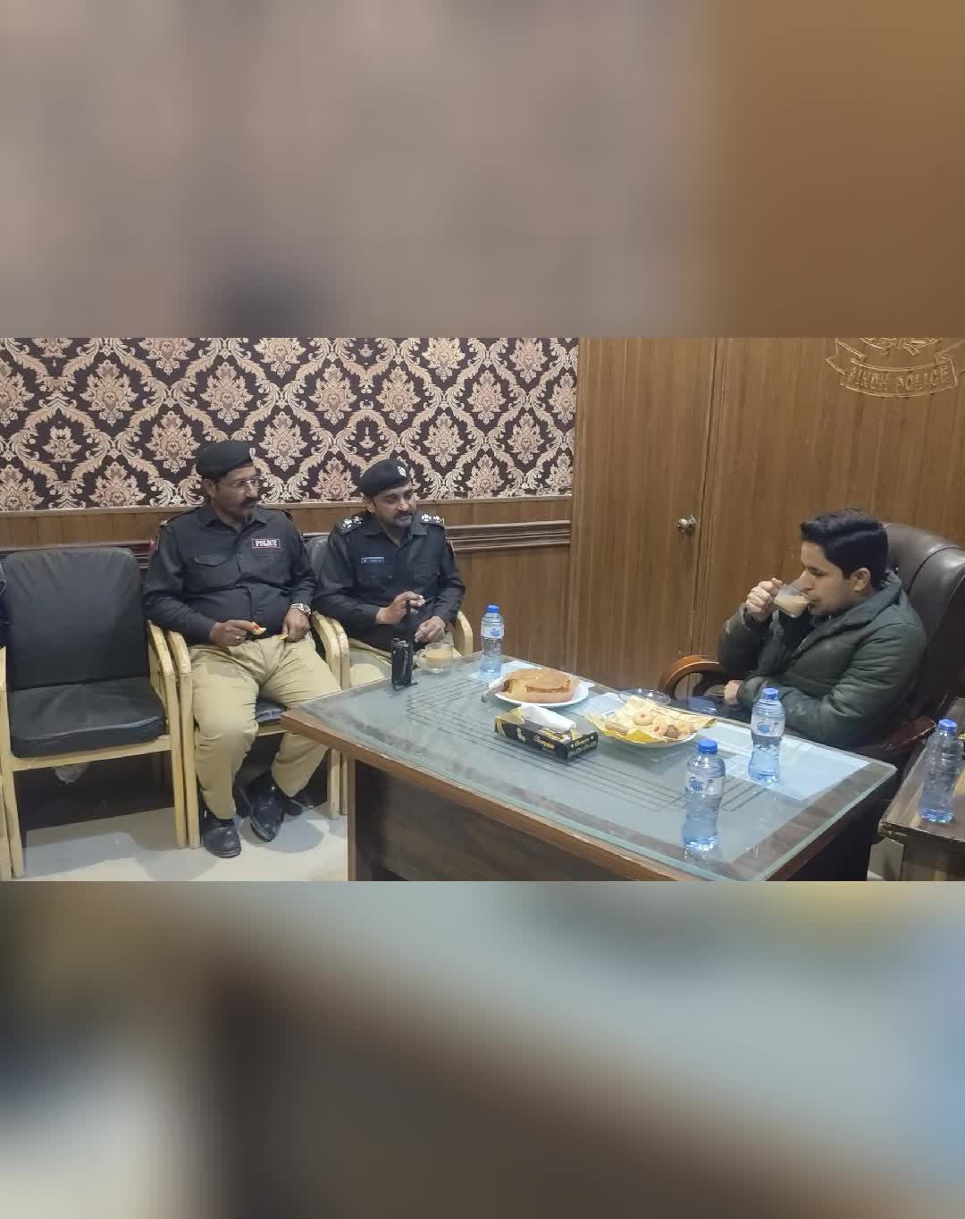 @Police Officer 🚨👮&zwj;♂️🚔