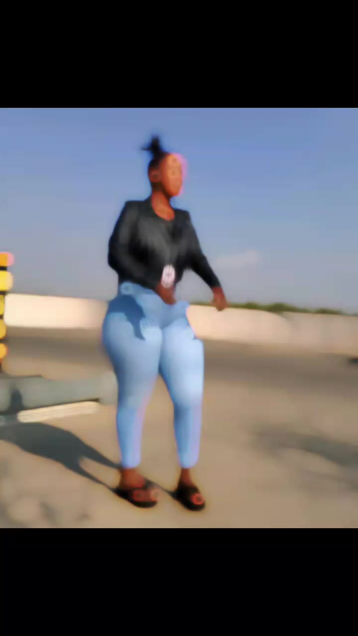 @AfricanBeauty