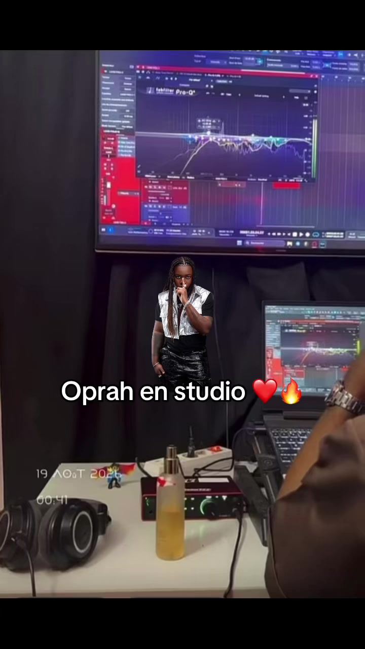 @📸LOGBOOO M&Eacute;DIA 🎥