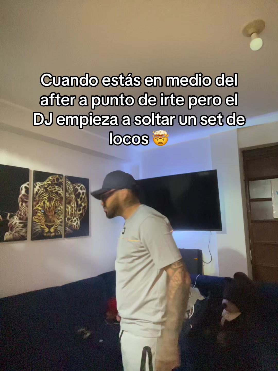 @Alexandro
