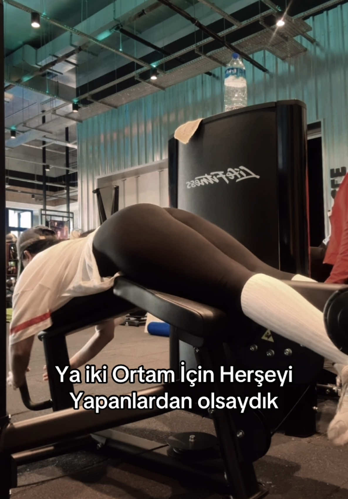 @duyscarfi