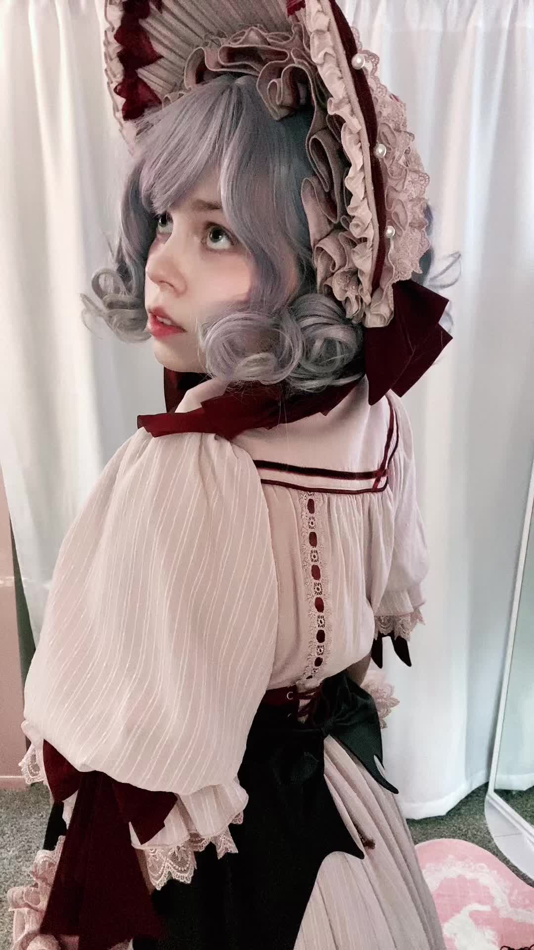 @MeduKitty (｡&bull;̀ᴗ-) ✨