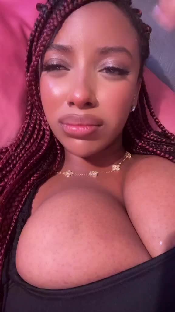 @Tendai 🦋