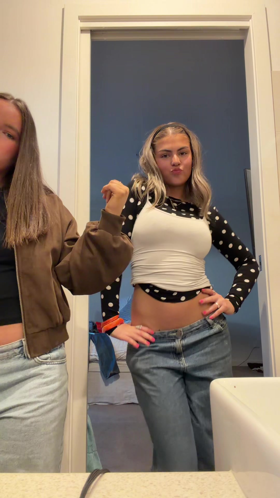 @avalaursmith