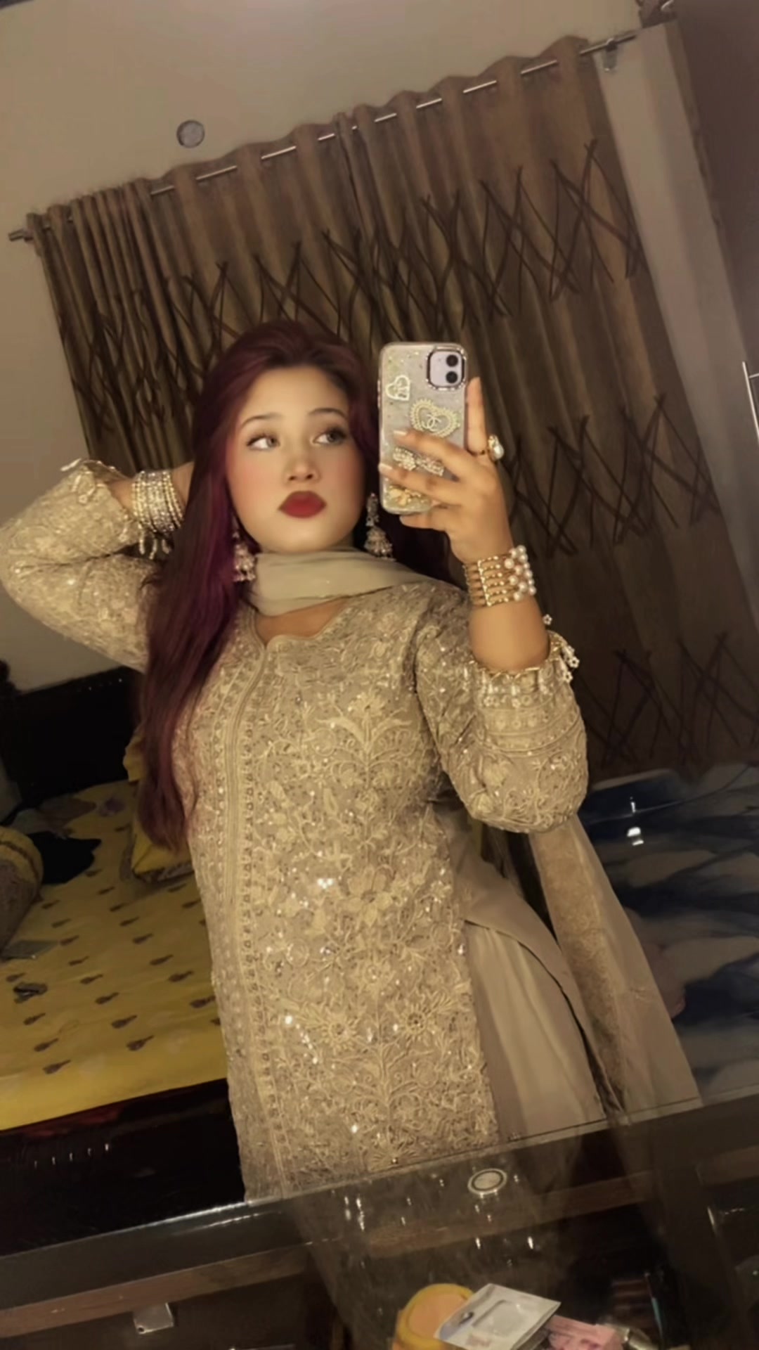 @🍷