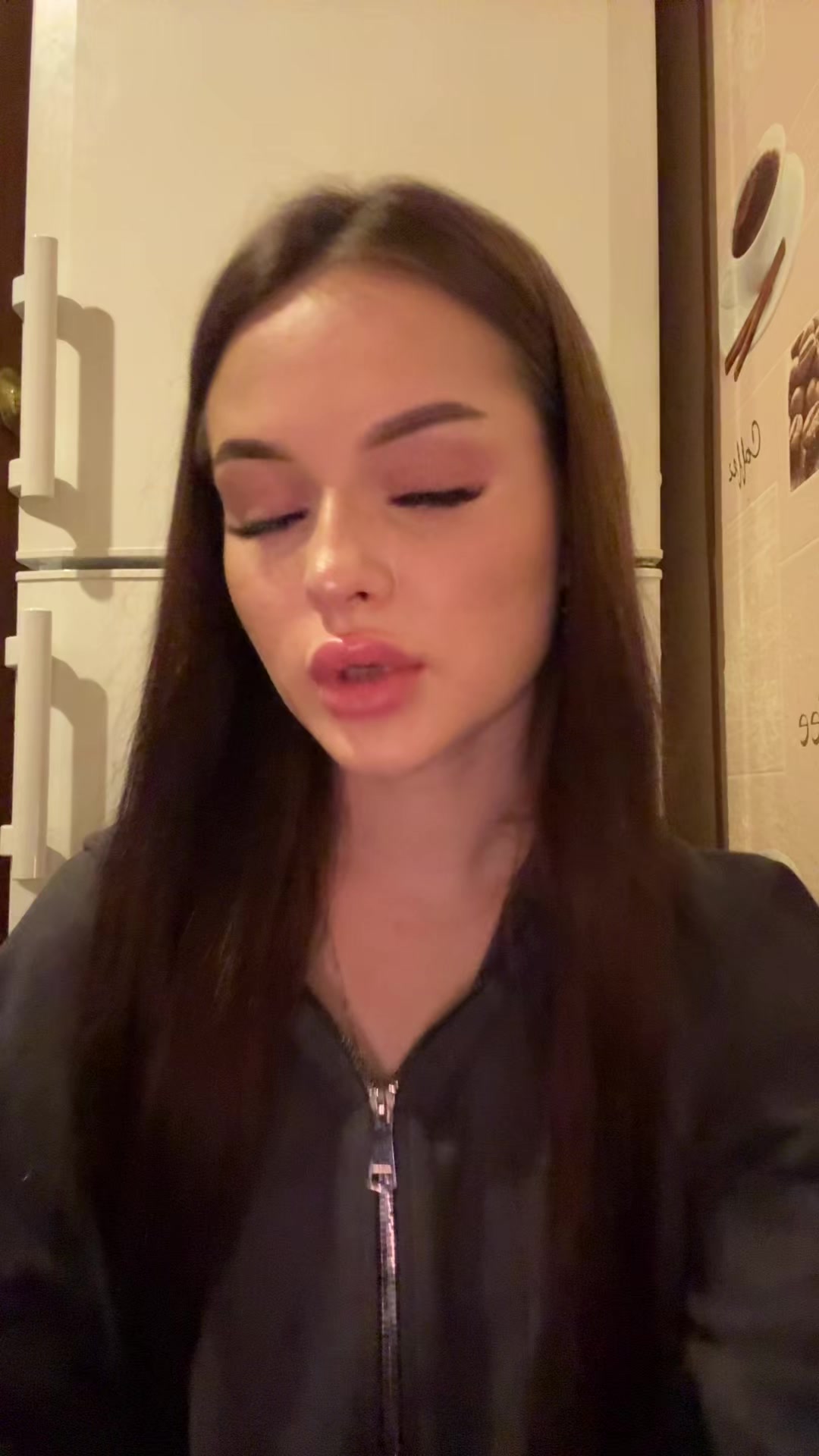 @AKELINA