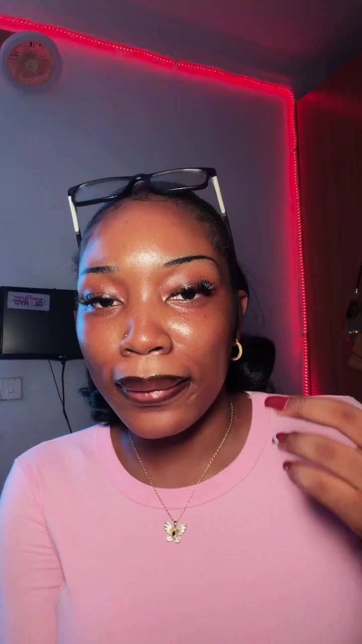 @Brownie.A>🧝🏽&zwj;♀️