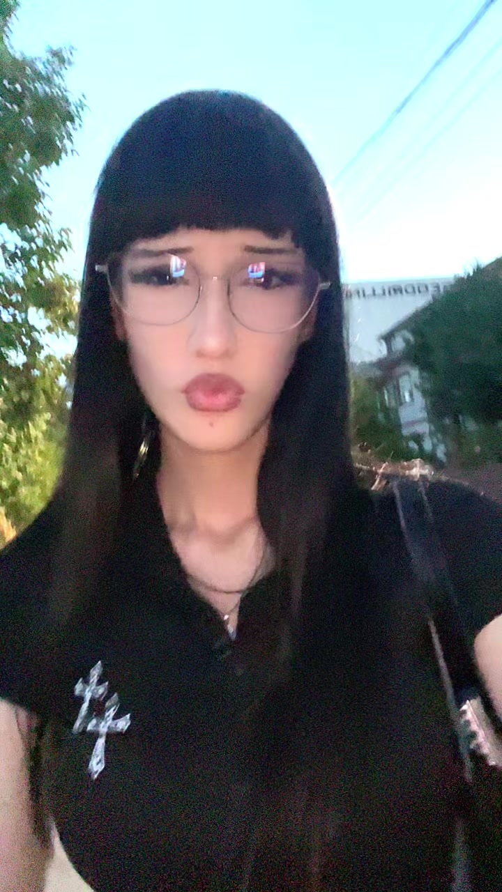 @кäја 🧛🏻