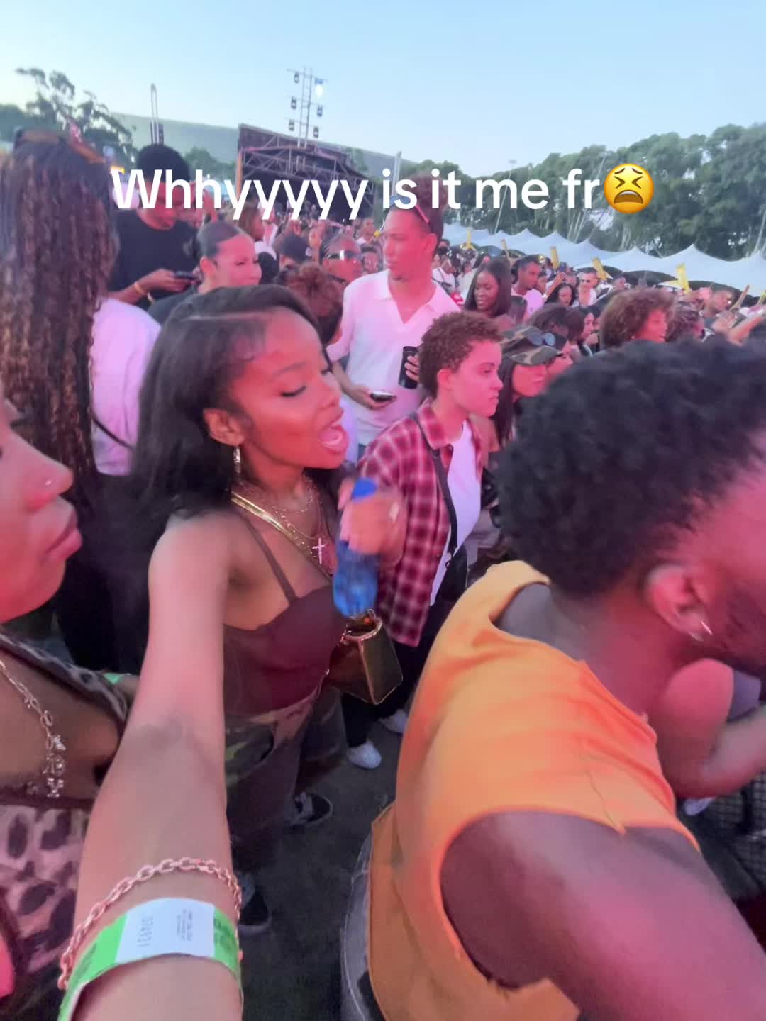 @EMIHLE🫦