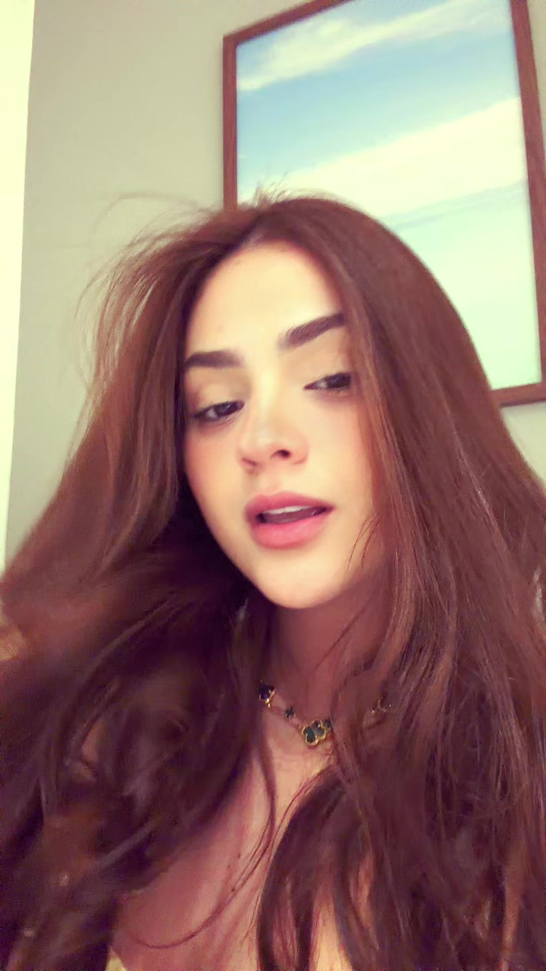@carlaqueiroz
