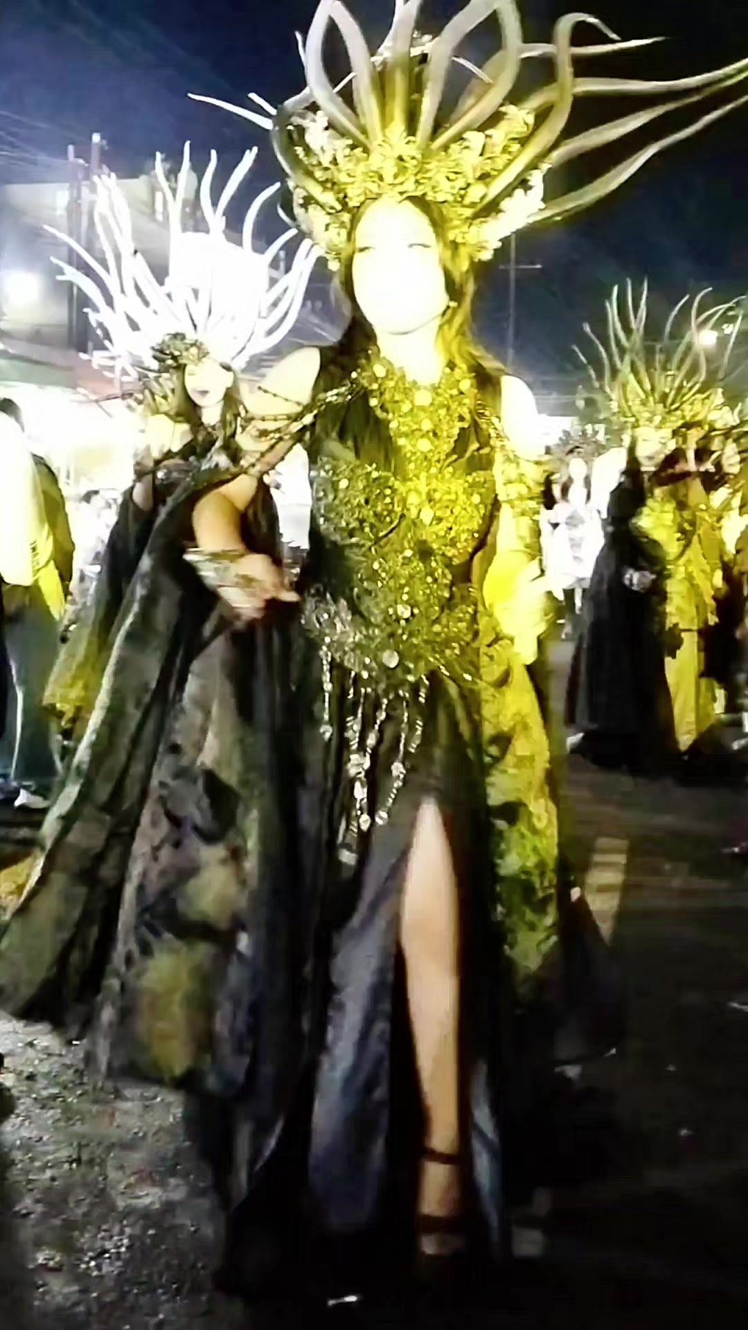 @𝘼𝙇𝙊𝘿𝙄 𝖈𝖍𝖆𝖓𝖓𝖊𝖑