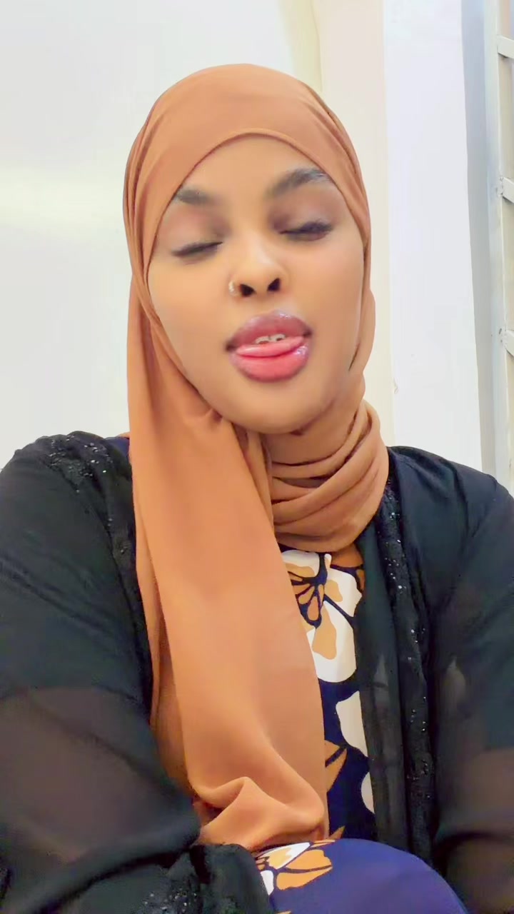@Fadumo Riyaad