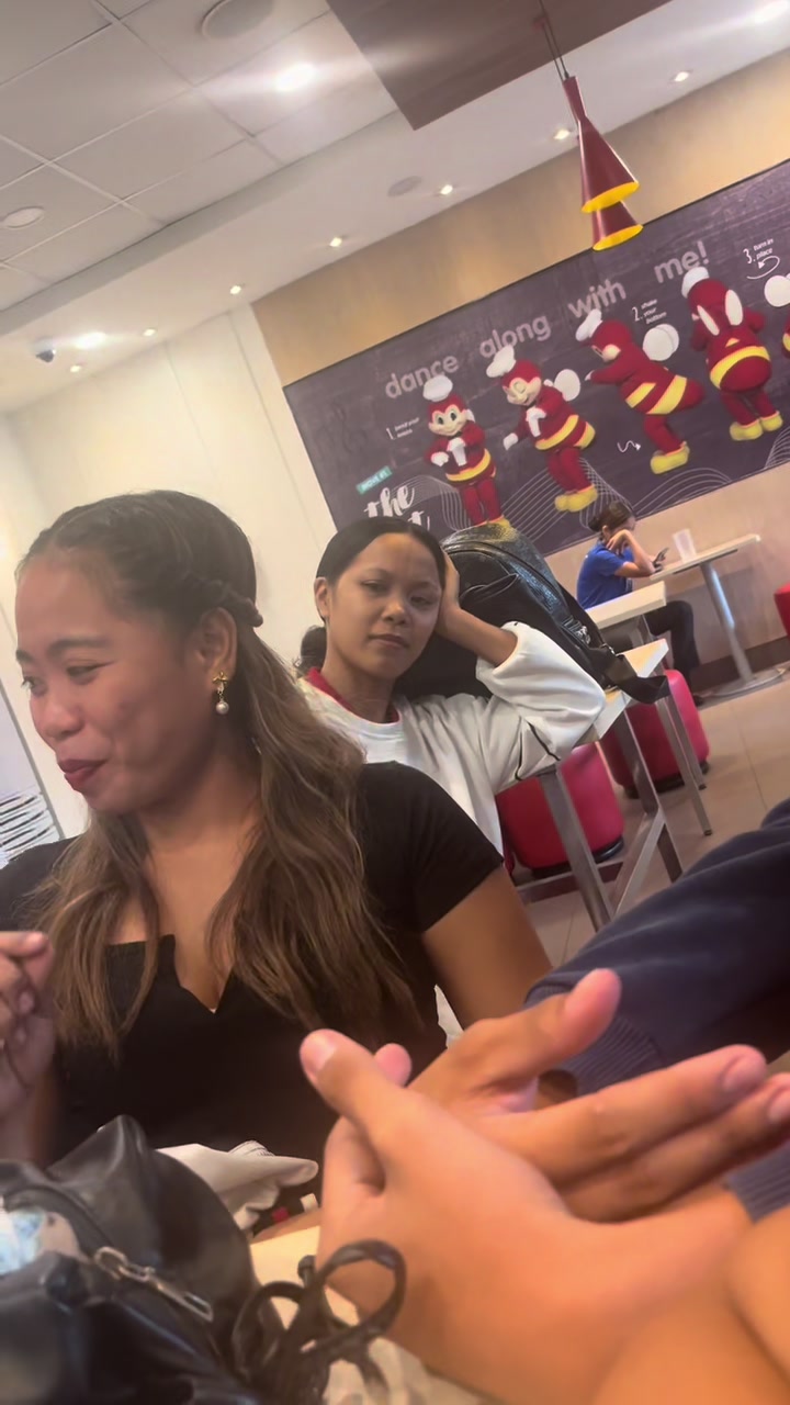 @Robinmae Navarro