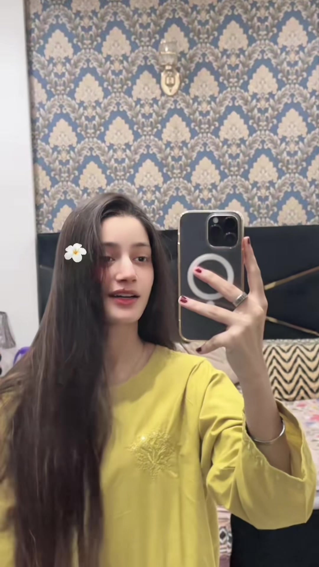 @علیشاء ملک 🦋