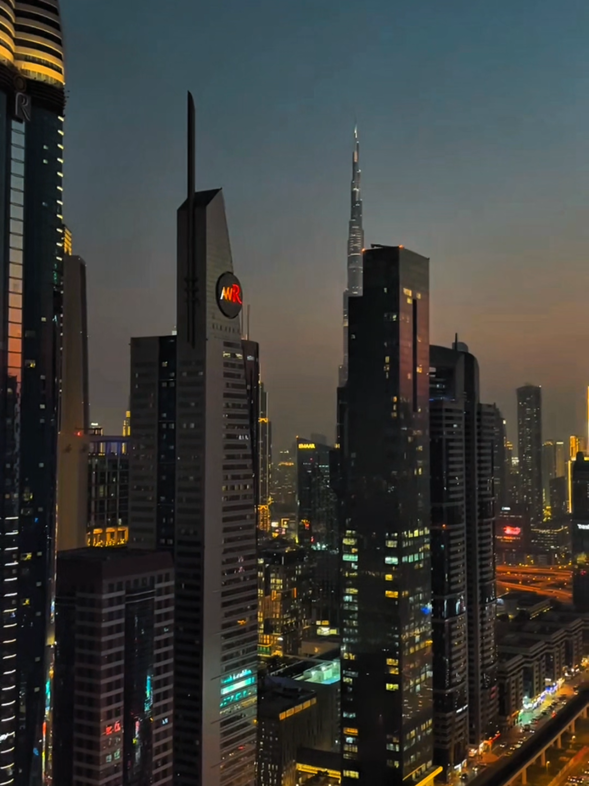 @dubai