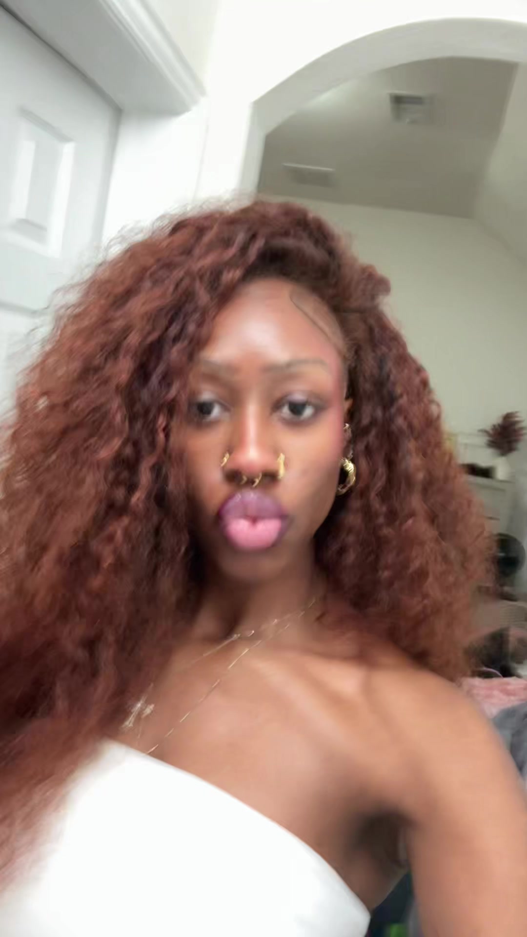 @whitnii