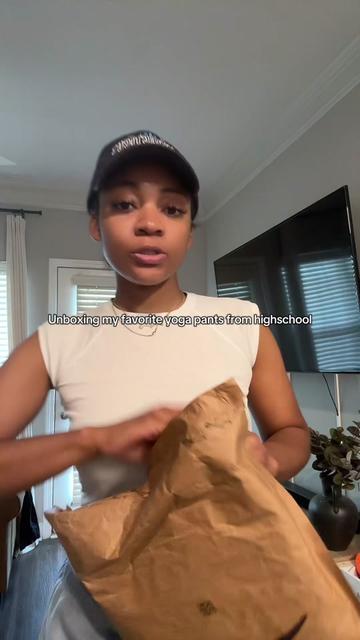 @Angela H