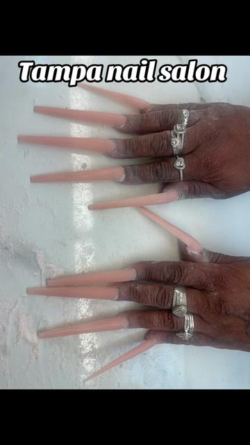 @Dollhouse nails of Tampa