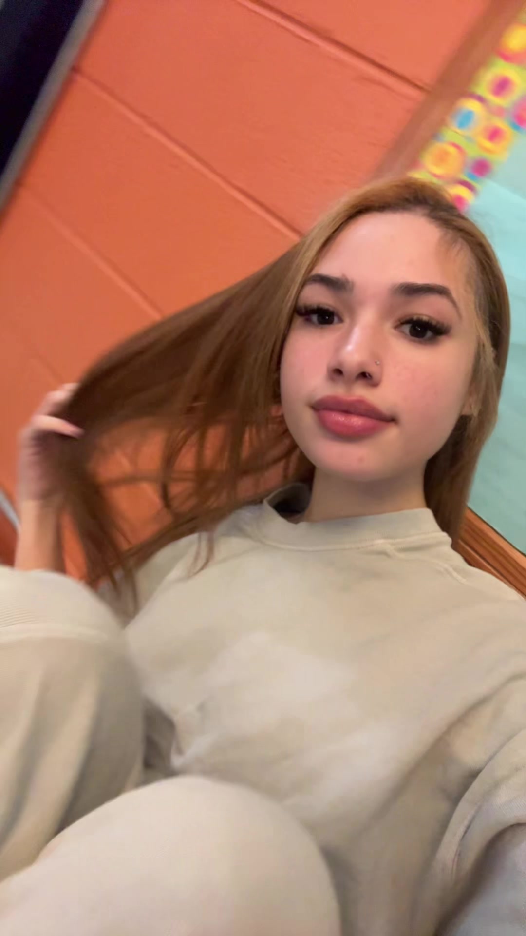 @lyna