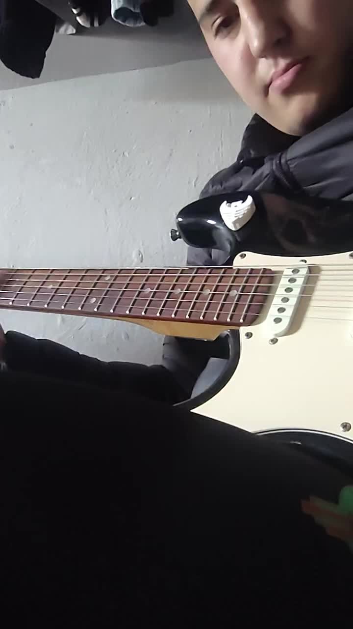 @بن يدر گيطاريست🎸