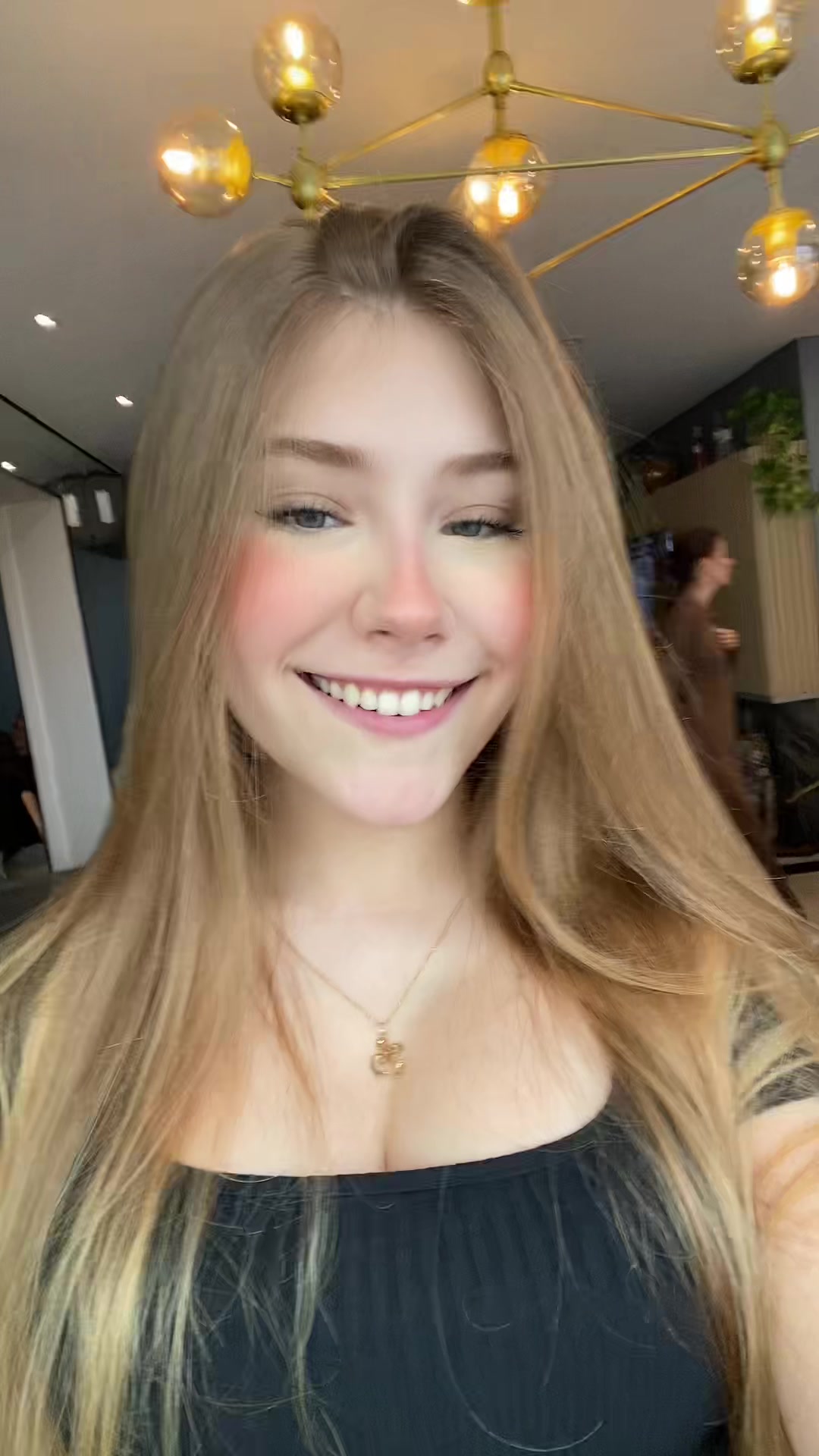 @Larapmendonca_