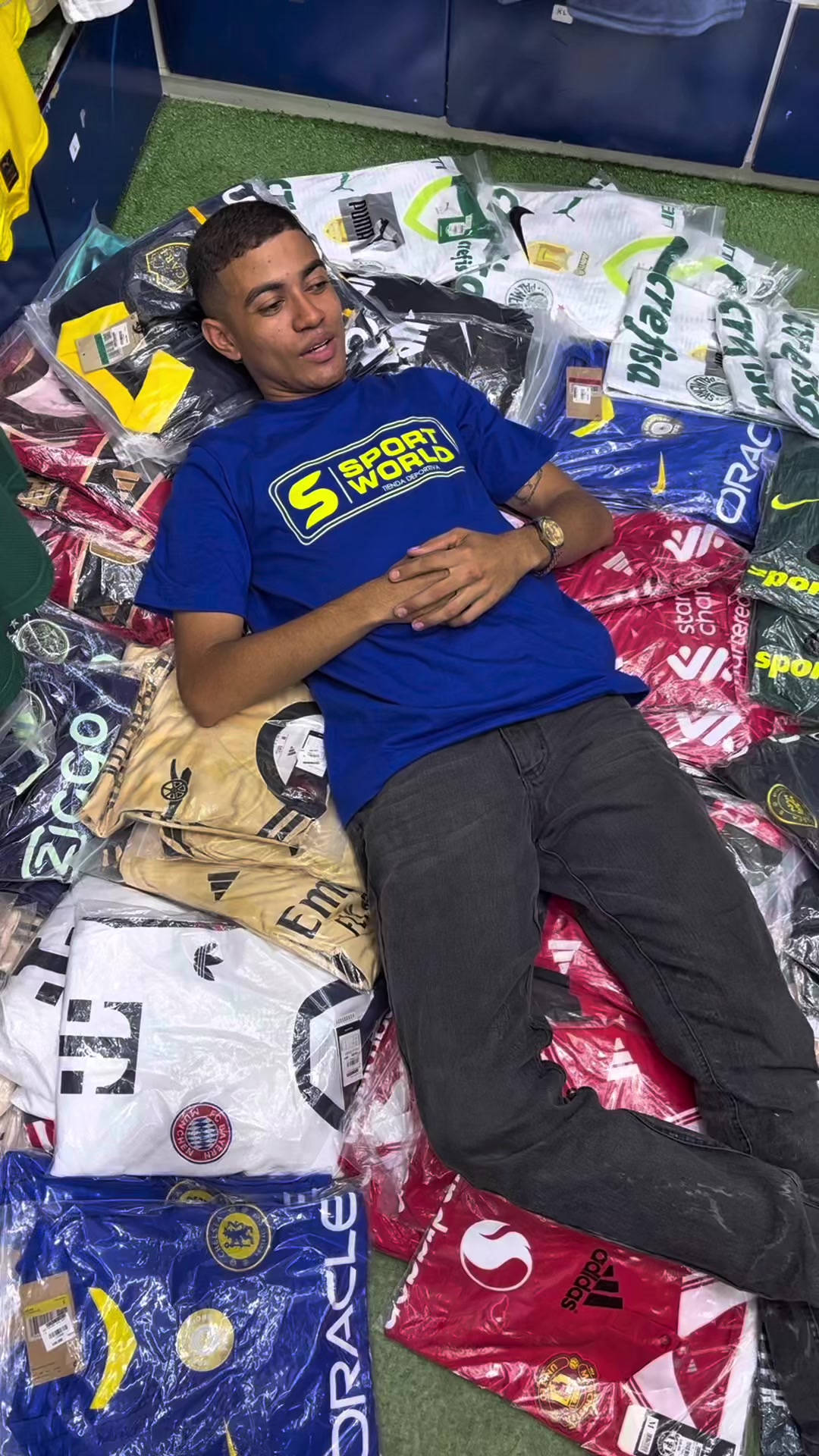 @Tienda Sport World