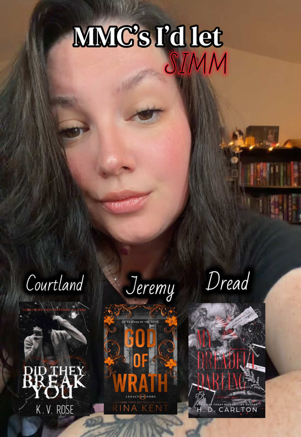 @Danielle Reads 📚☕️ 🧸