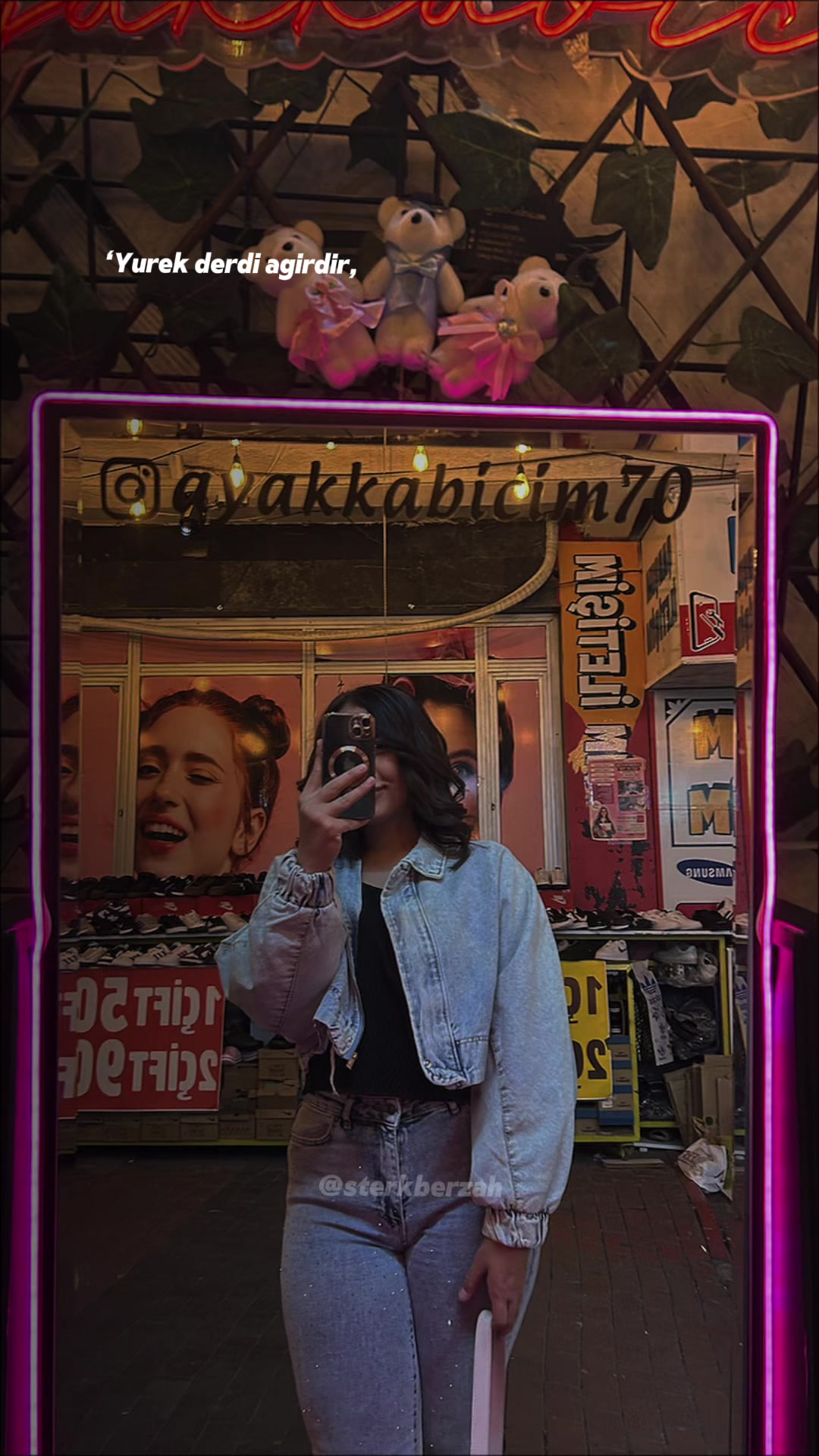 @Ayşe Özkan
