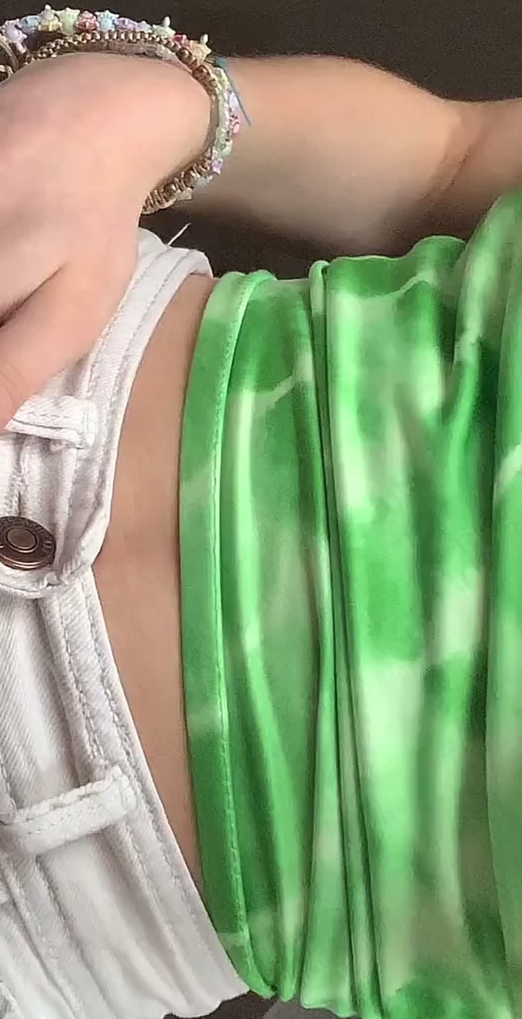 @꩜