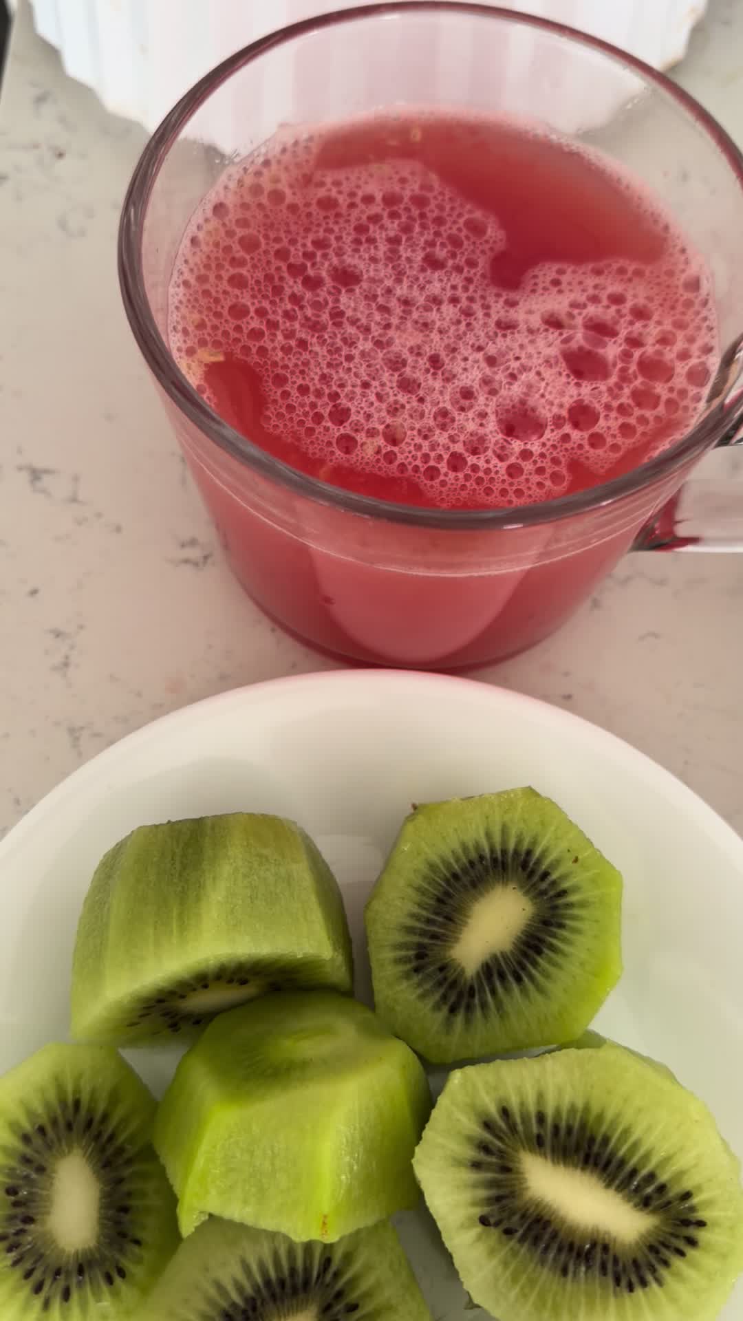 @Thegirlwiththesevenjobs IG