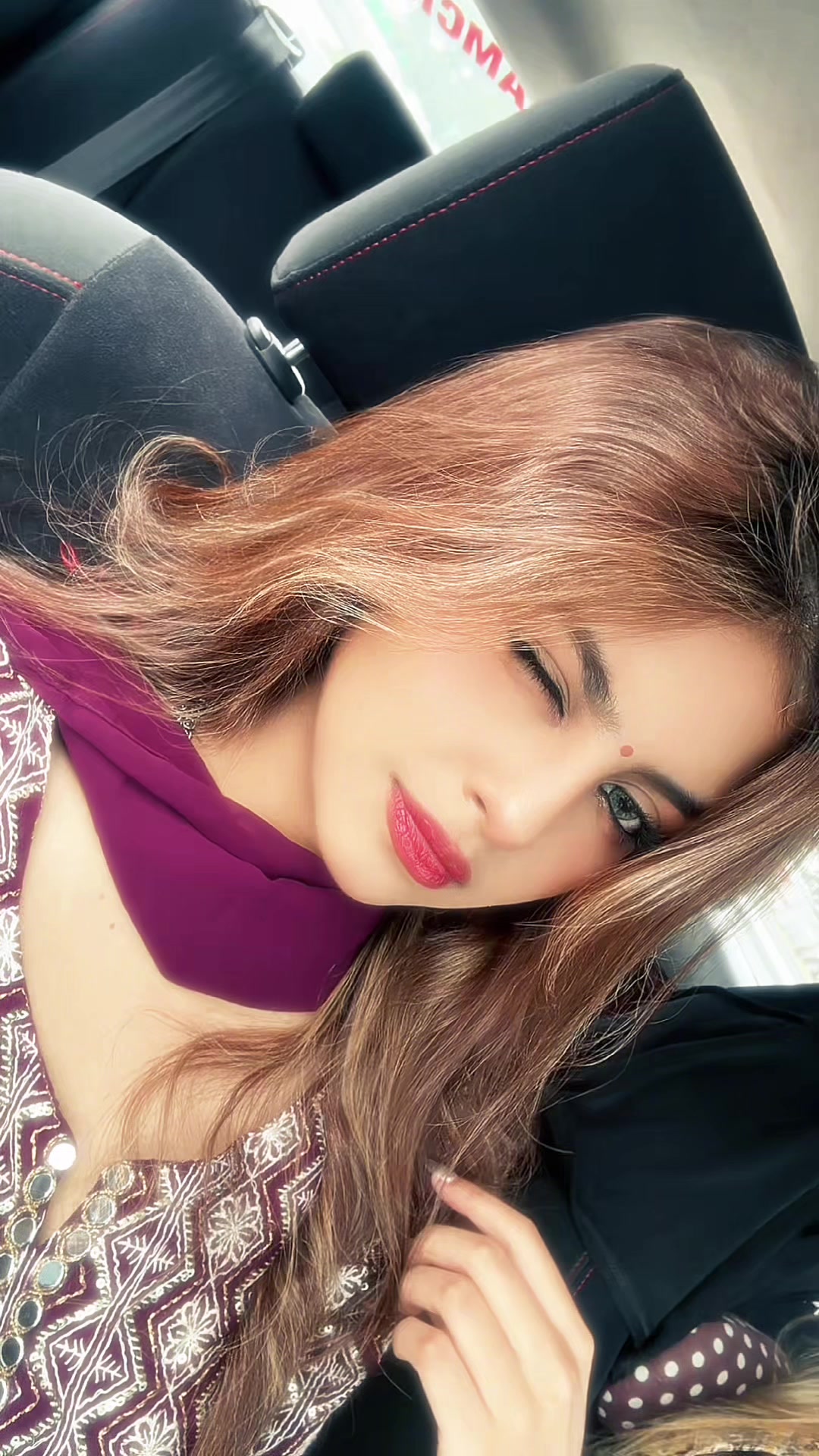 @Madhur🦋
