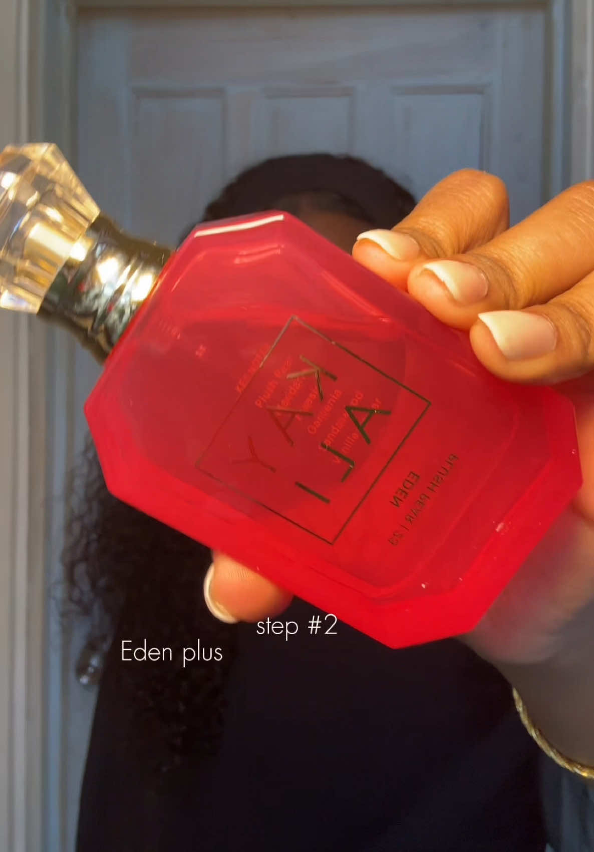 @Sara | Fragrance & Beauty