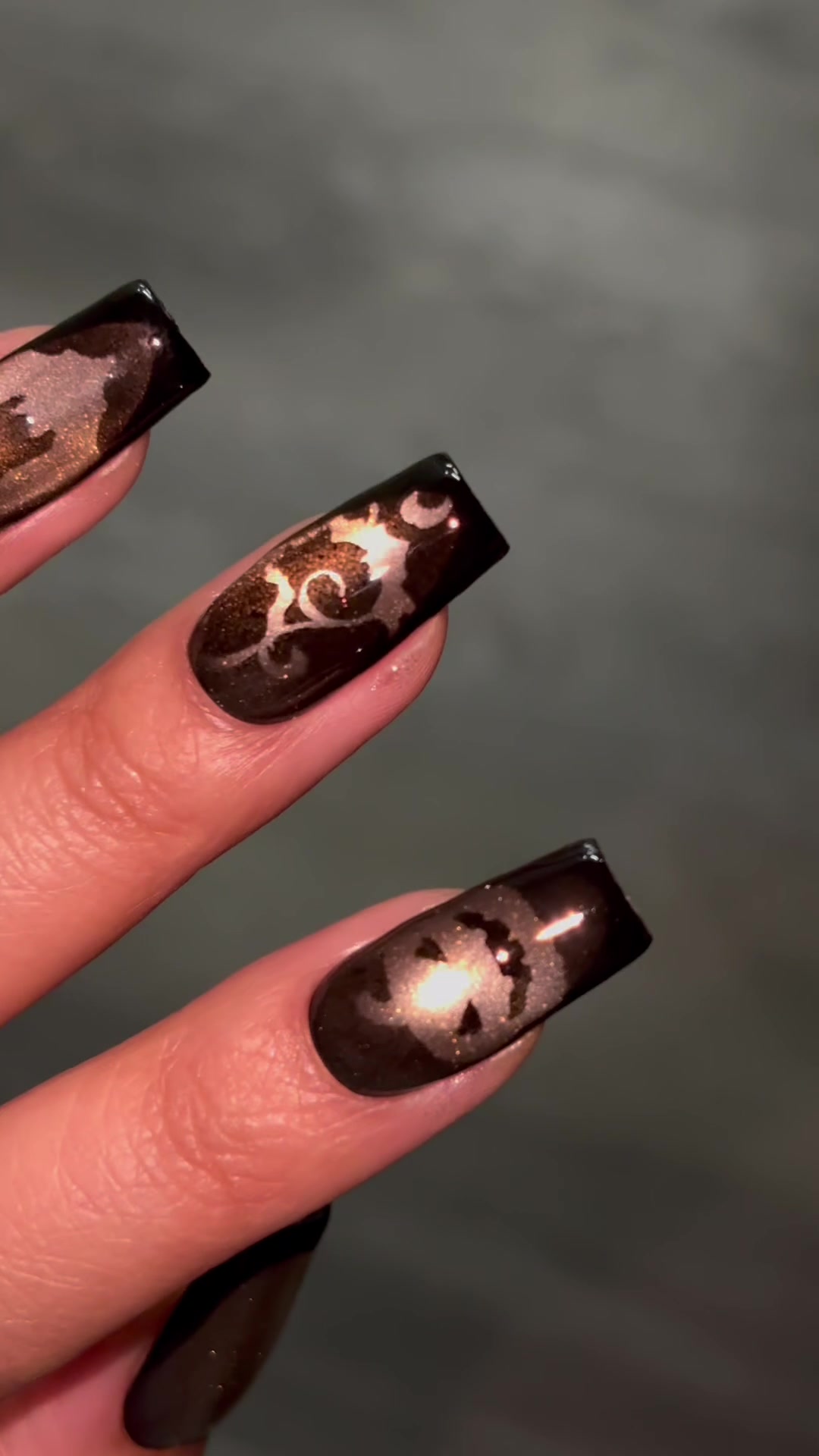 @Riya's Nails