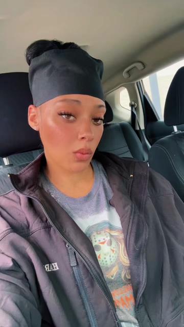 @SpookyShayBae👻🖤🧡🎃