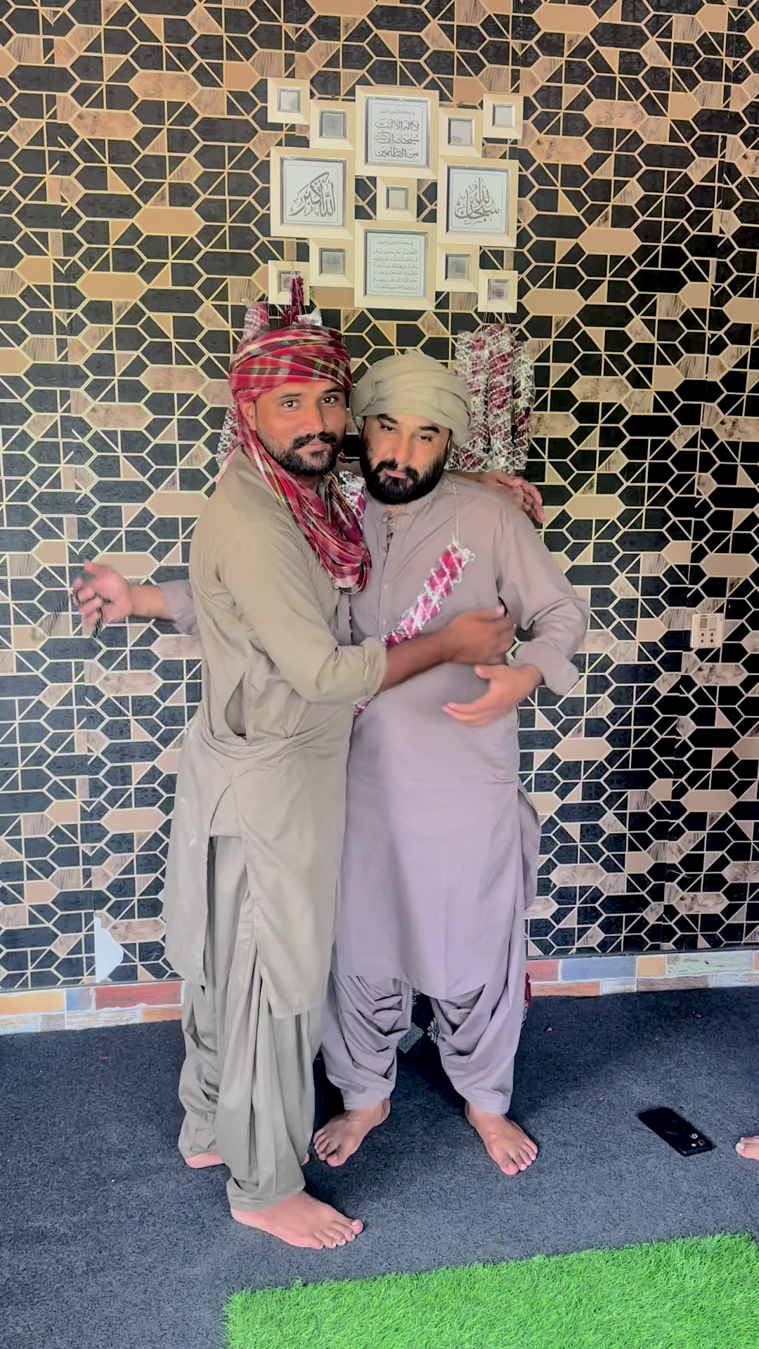 @Sardar Ali Hassan taherani