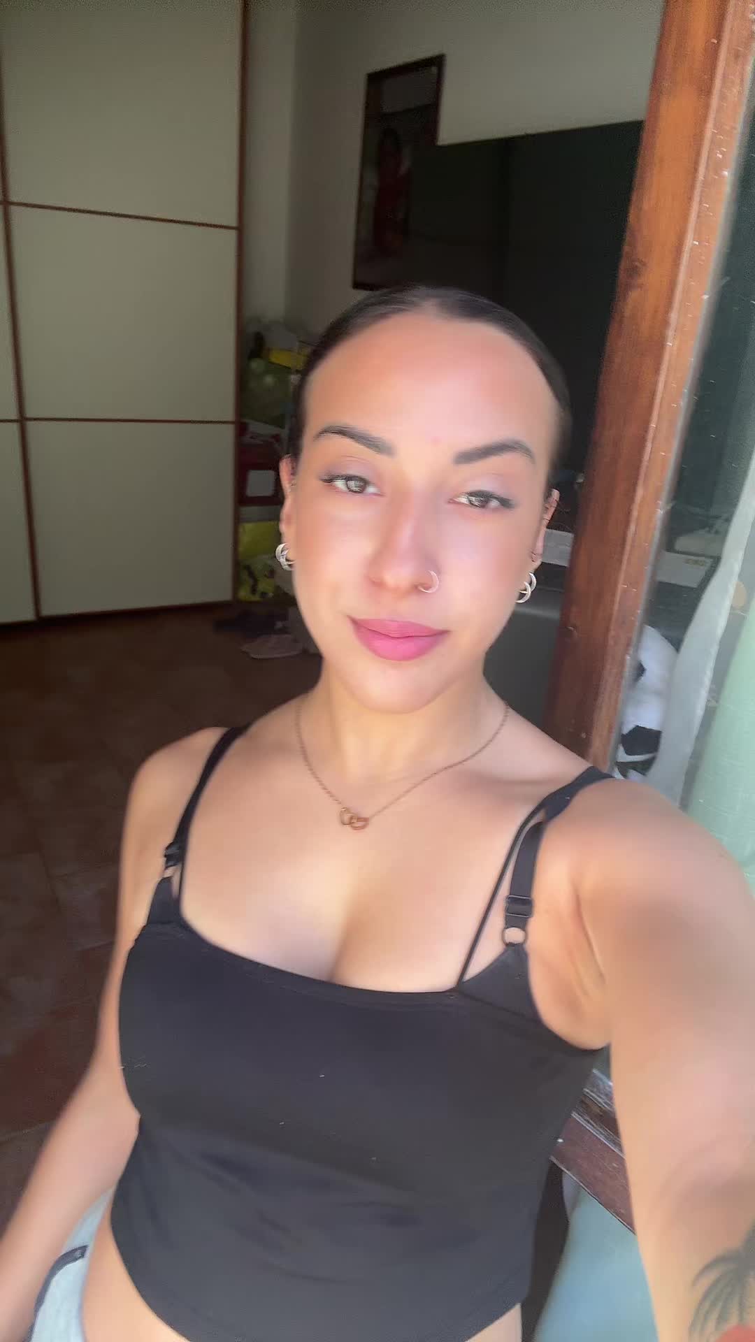 @desireemelone