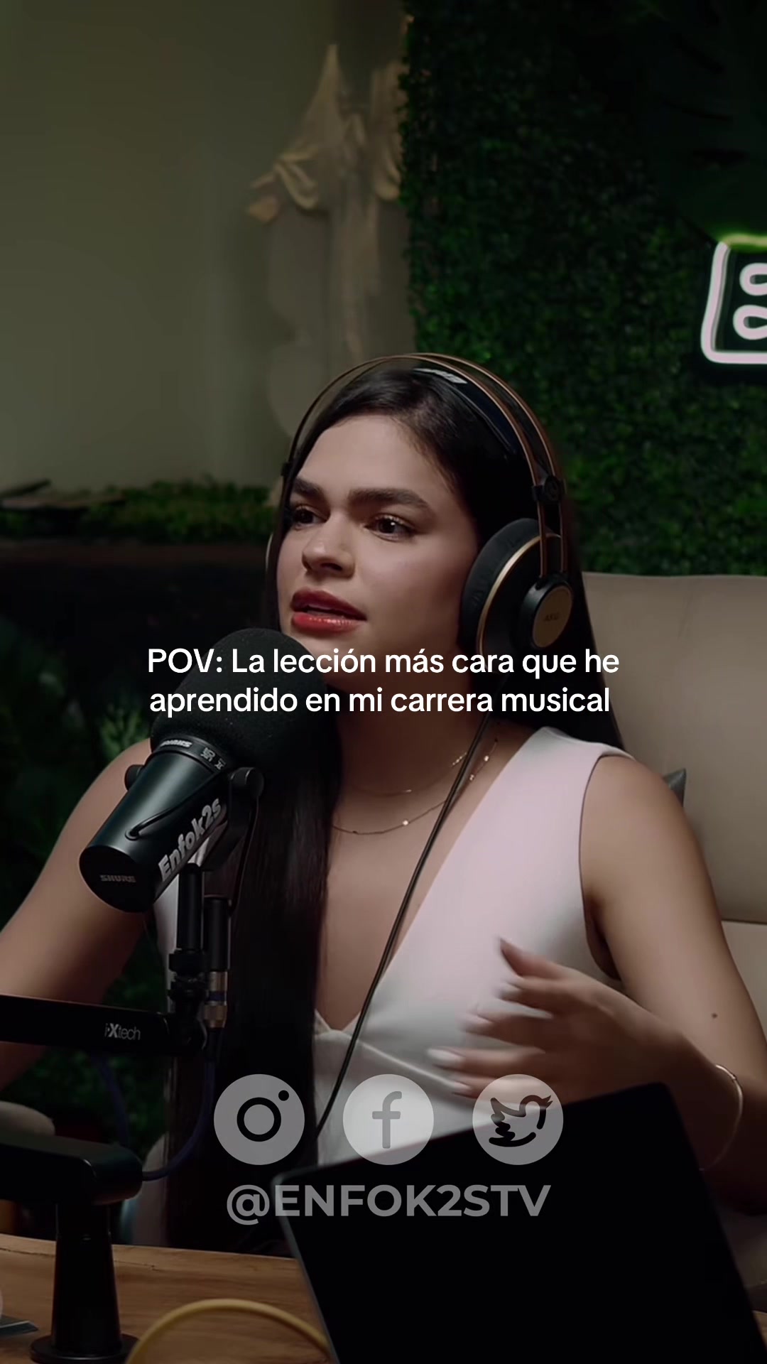 @SOF&Iacute;A CONSTA&Iacute;N