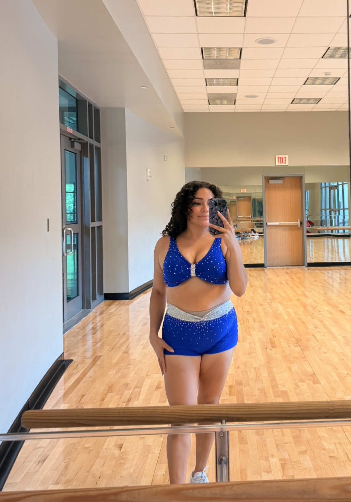 @sinndyyyx