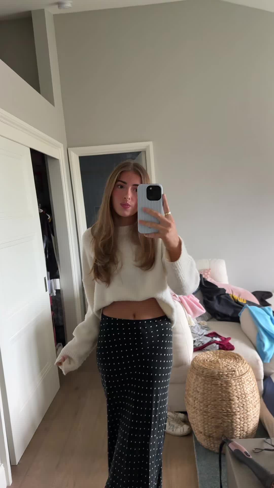 @Riley_Rudolf