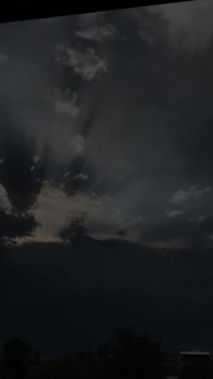 @𝐴𝑦𝑠̧𝑒 𝑁𝑢𝑟