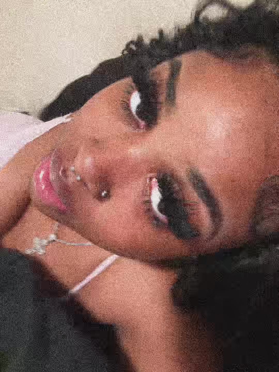 @Ms5ivestar👩🏽❤️💋👩🏽