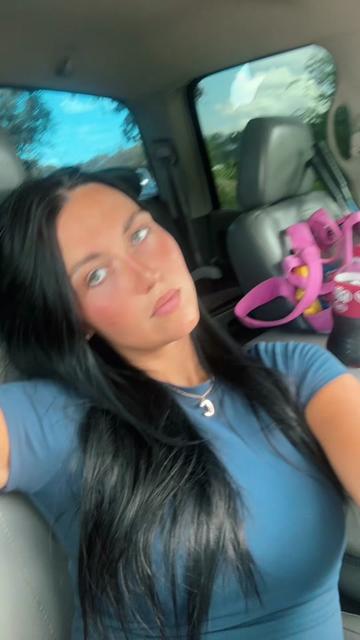 @houlihanhannah โ