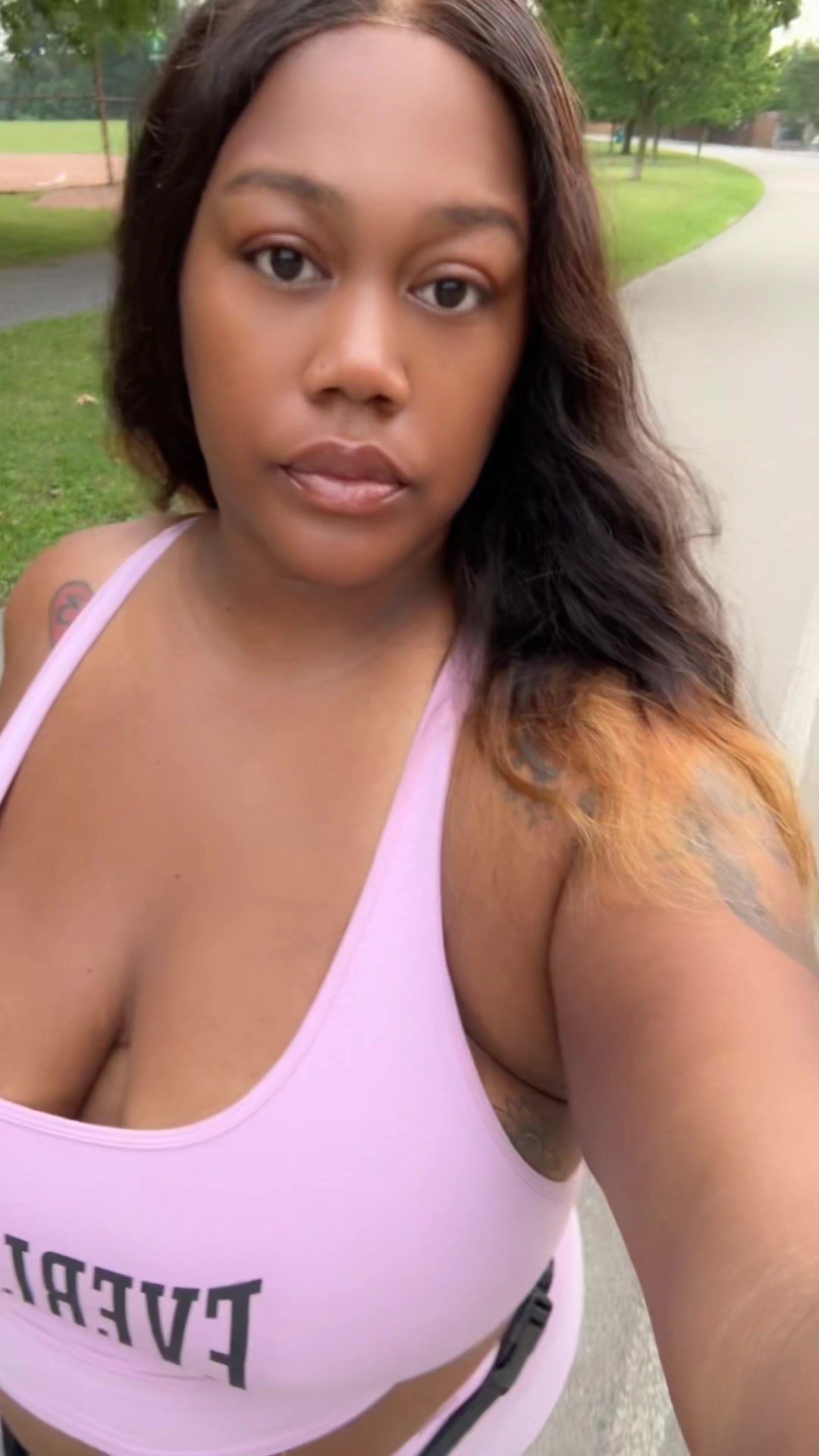 @The_Real_Lo