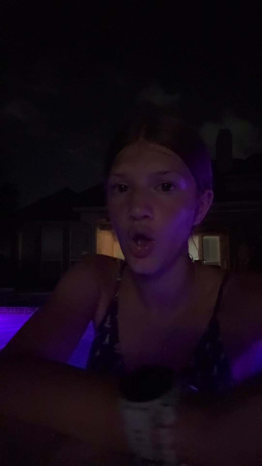 @🙈