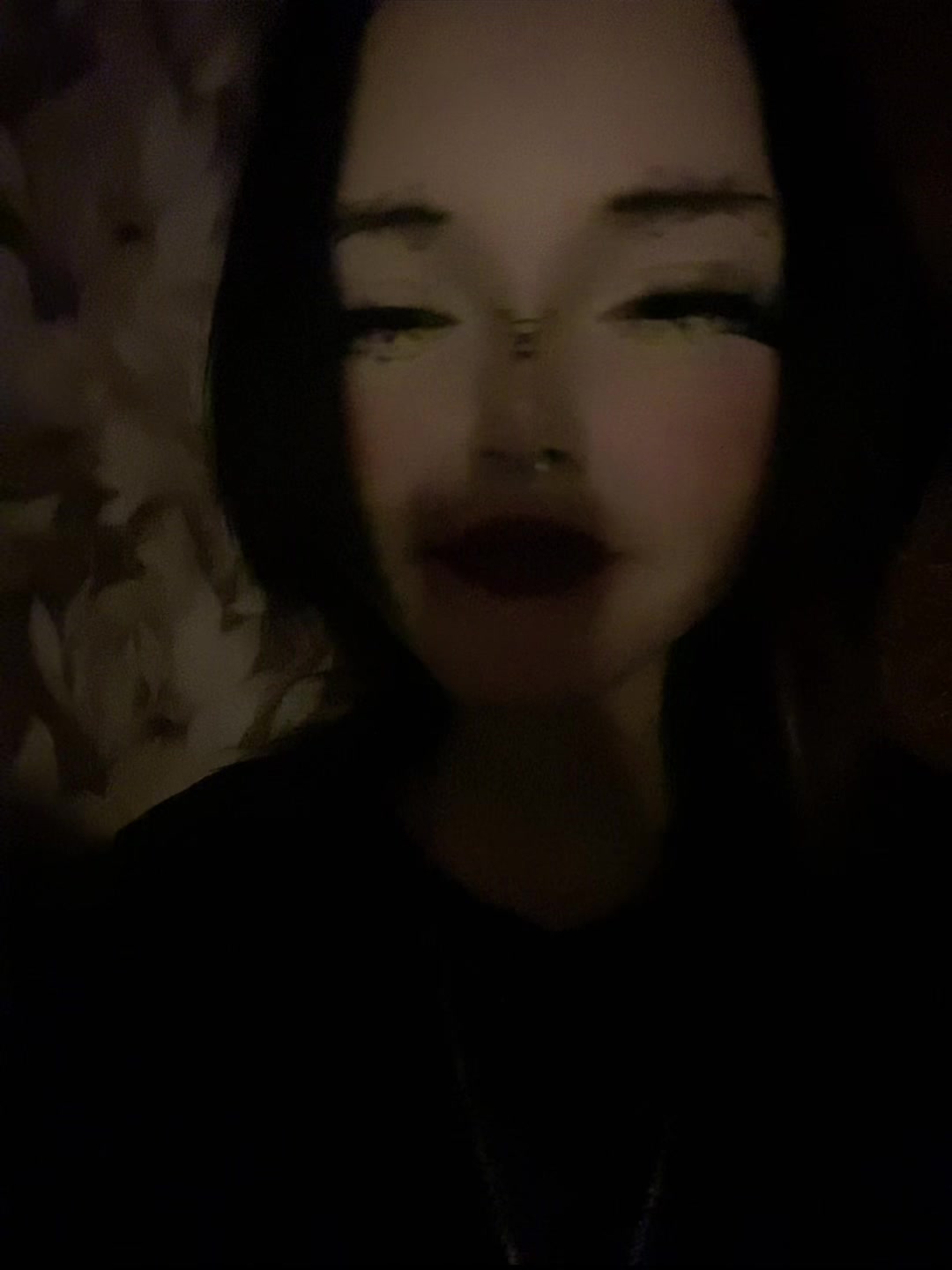 @🙎🏻♀️VILOVE🧟♀️