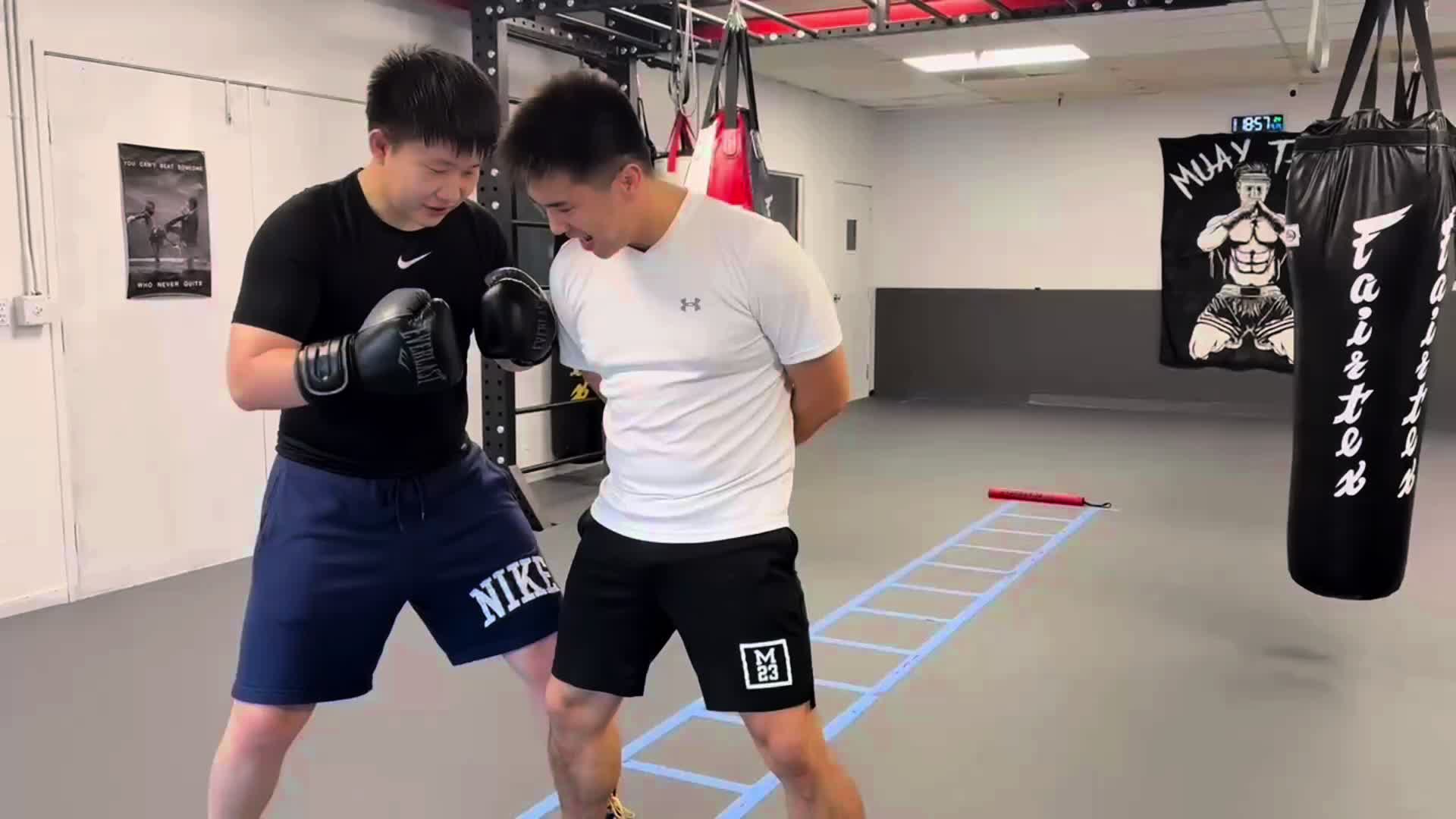 @拳击教练Edison