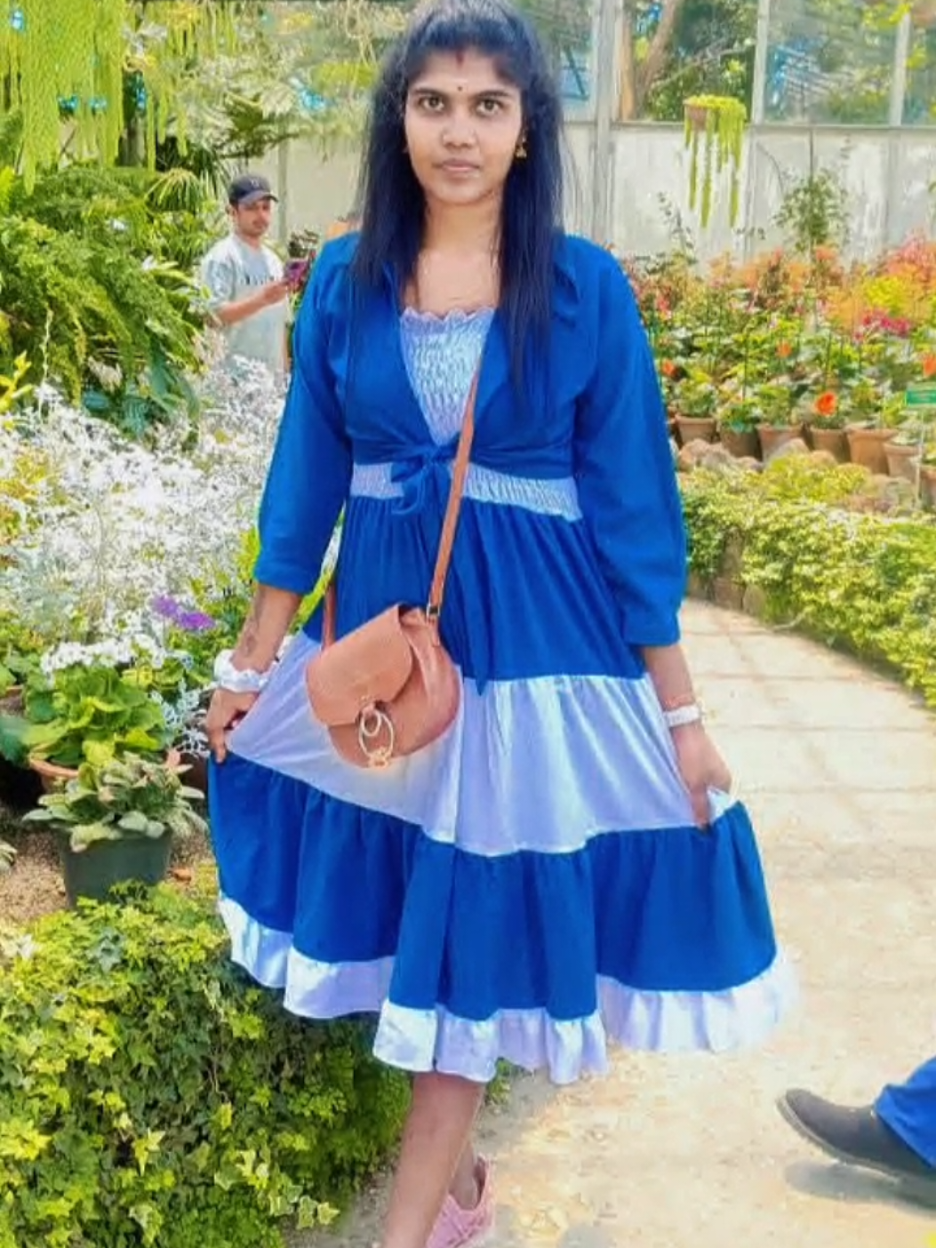 @𝗦𝗮𝘁𝗵𝗶𝘀𝗵 𝗔𝗻𝘂𝗷𝗮🫂💫