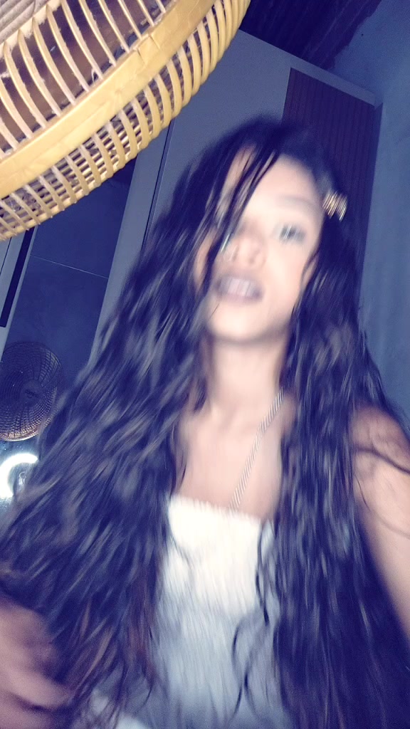 @Emanu_elle