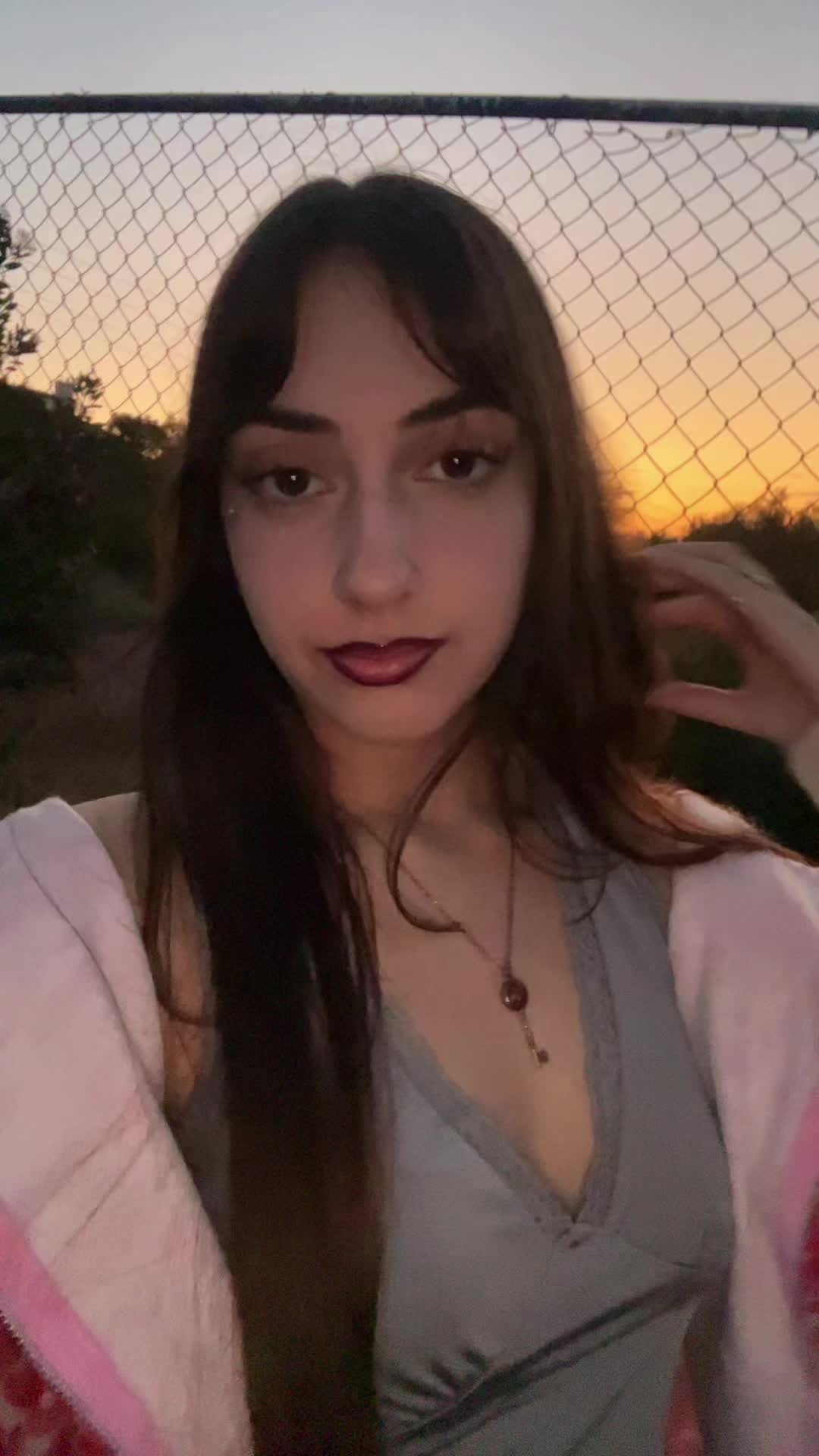 @5kysofye