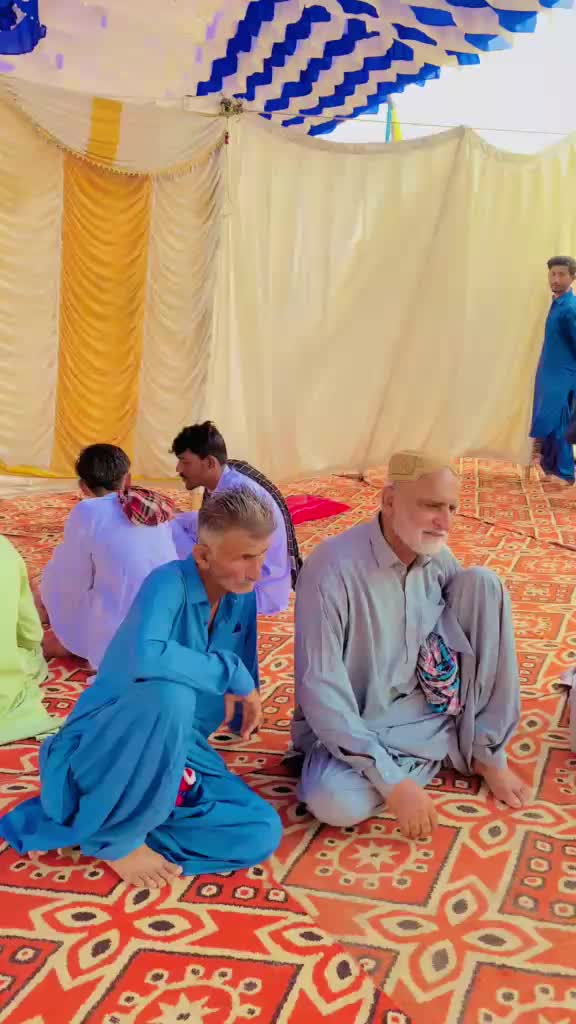 @Safa Baloch